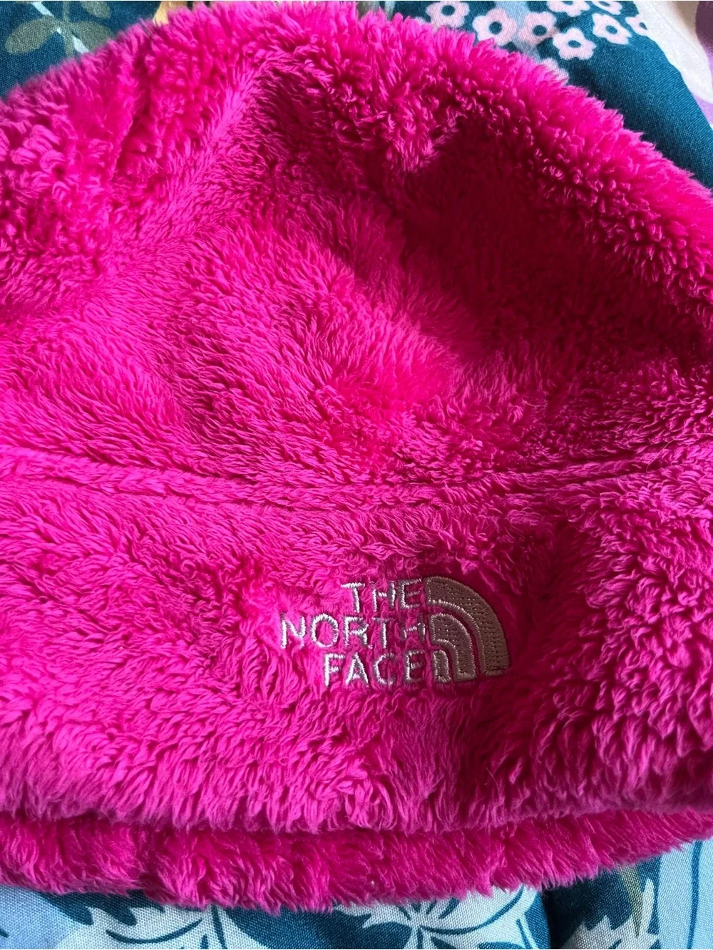 The North Face Kids Plush Beanie in Bright Pink Size Small 2T-4T